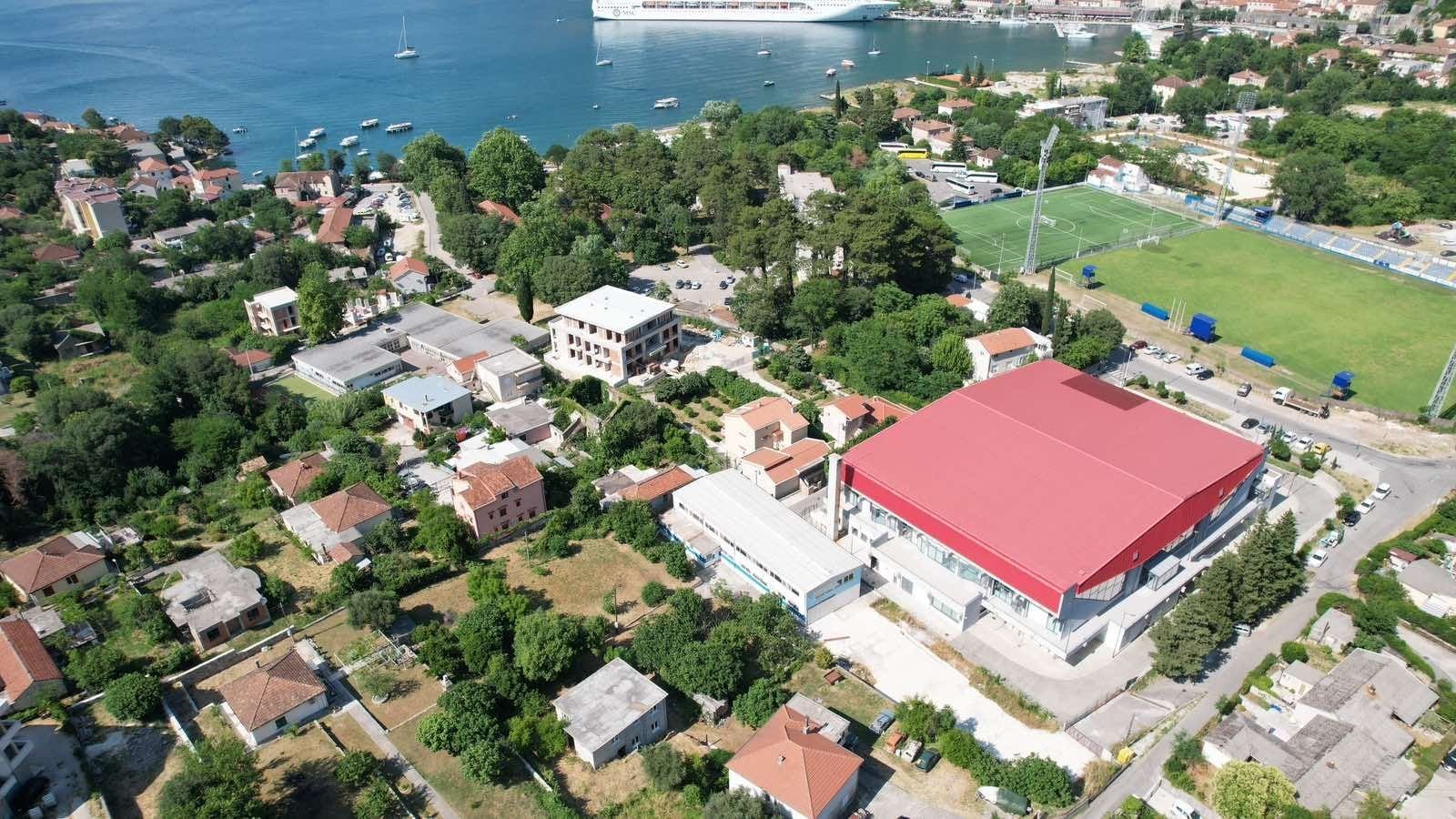 083531f7-b993-4326-9e0c-20bf988e3d27