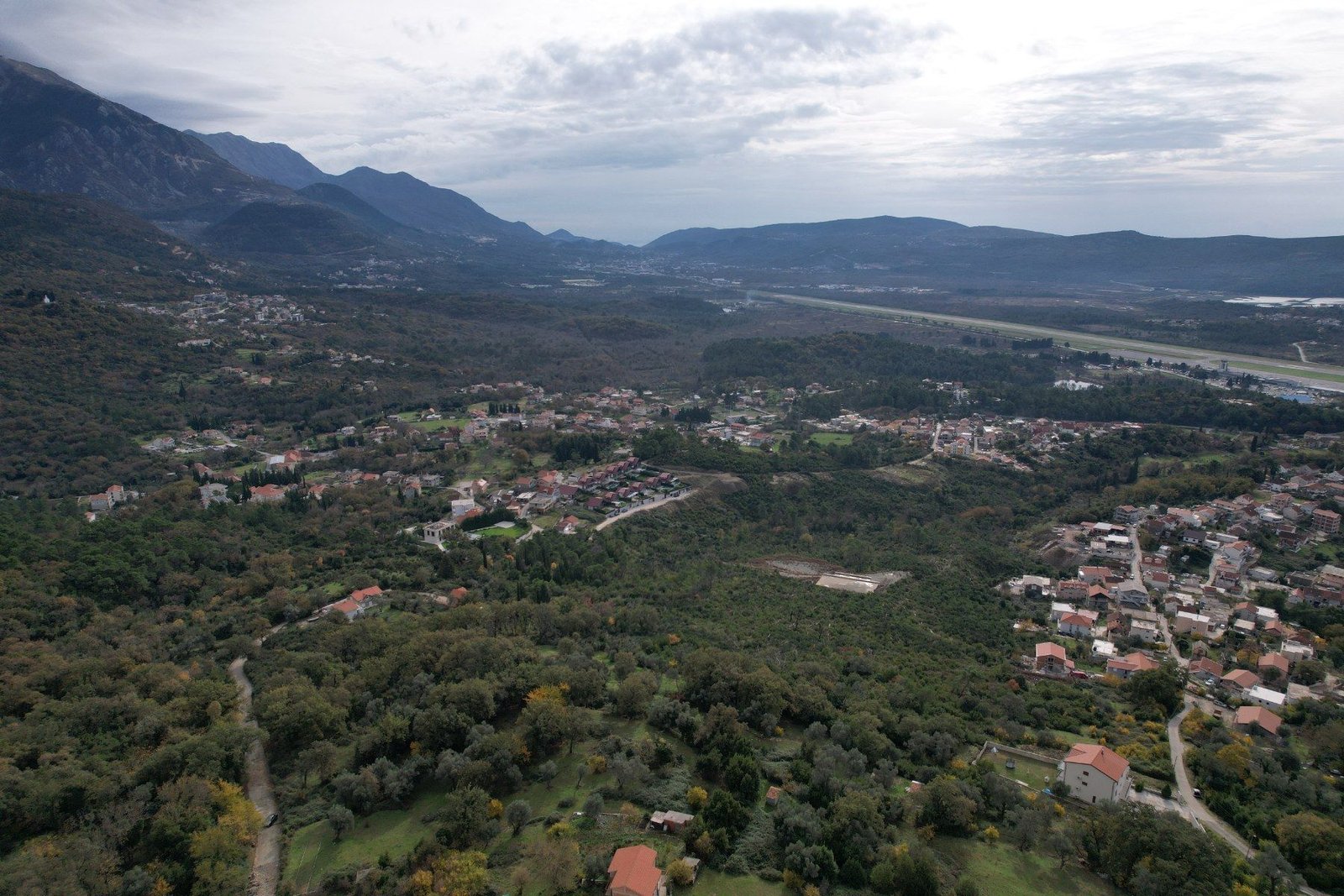 4ef530f2-75c9-417f-b635-deb57b91a7a1