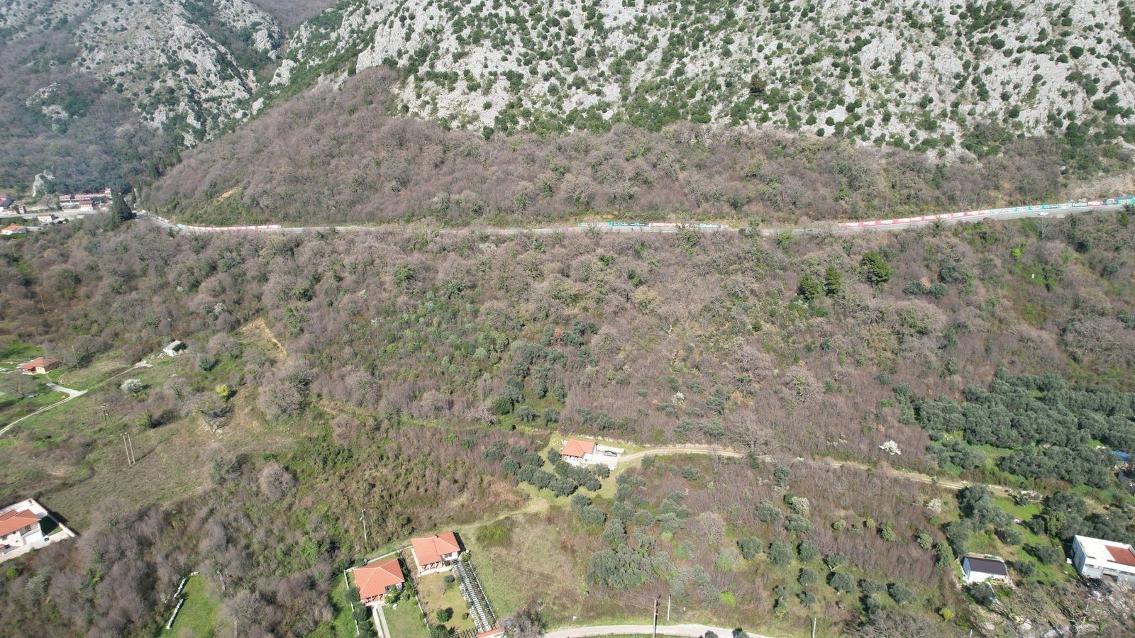 8caadcc4-4cfb-409c-953f-f44e7825d880