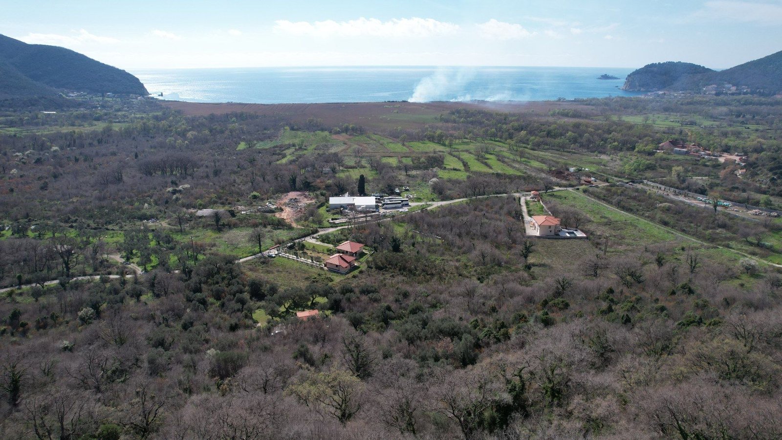 9ab95985-c53b-4e6c-a7b6-9174f2e3413e