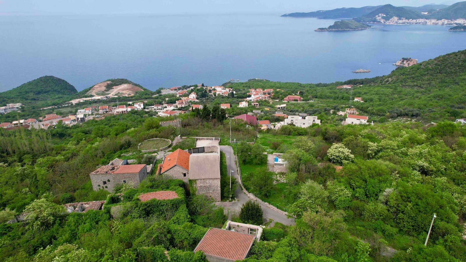 b4b02a34-d217-4d4e-a4ca-826fdea9d908