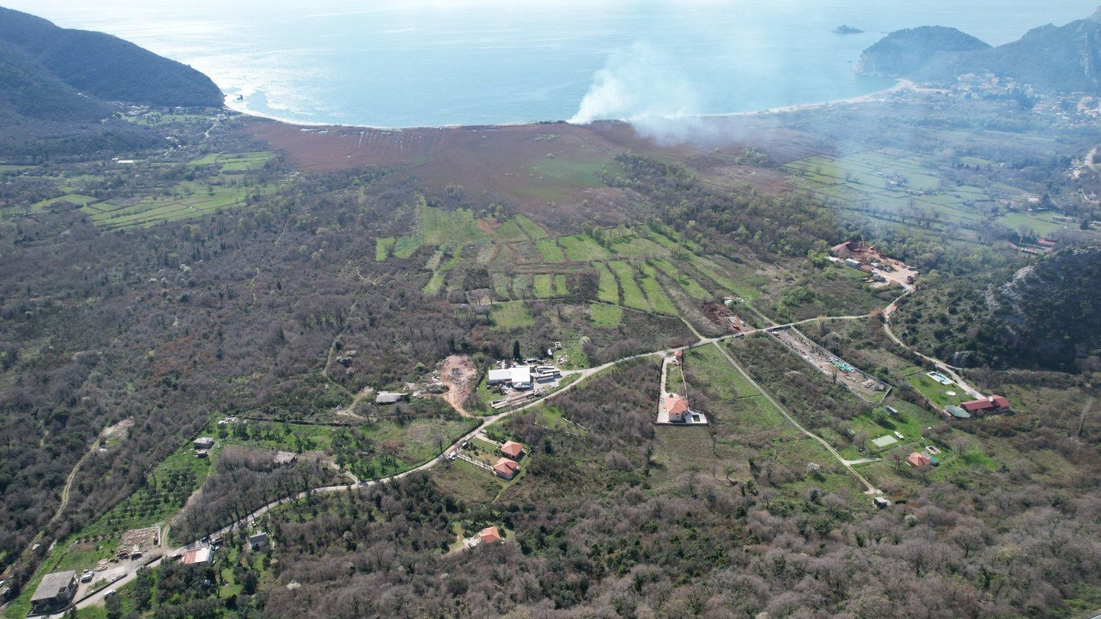 fbd53eef-7960-4984-806d-6e38e29d9920